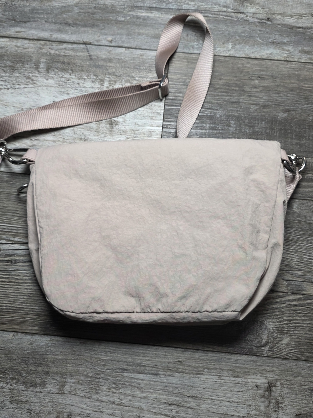 Lululemon Women's All Night Festival 5L Cross Body Bag Nude/Mauve Colorway *EUC - Picture 3 of 14